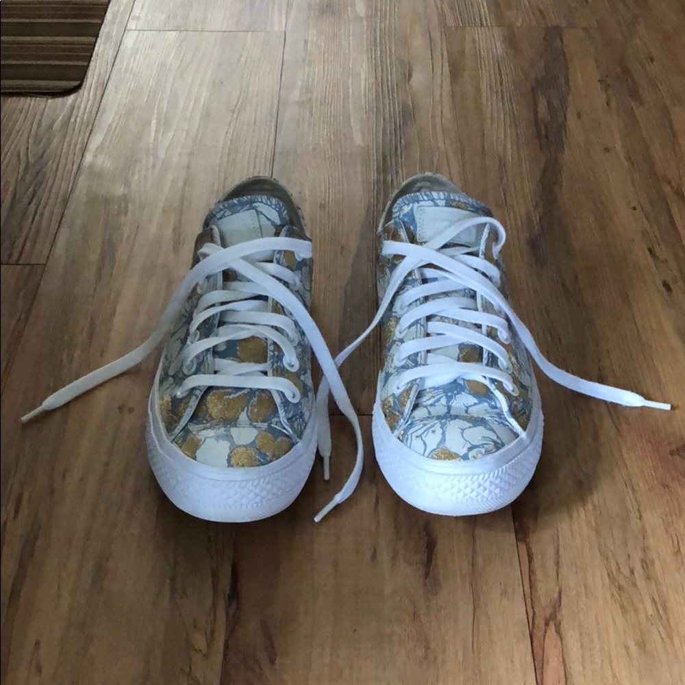 Converse Sneakers